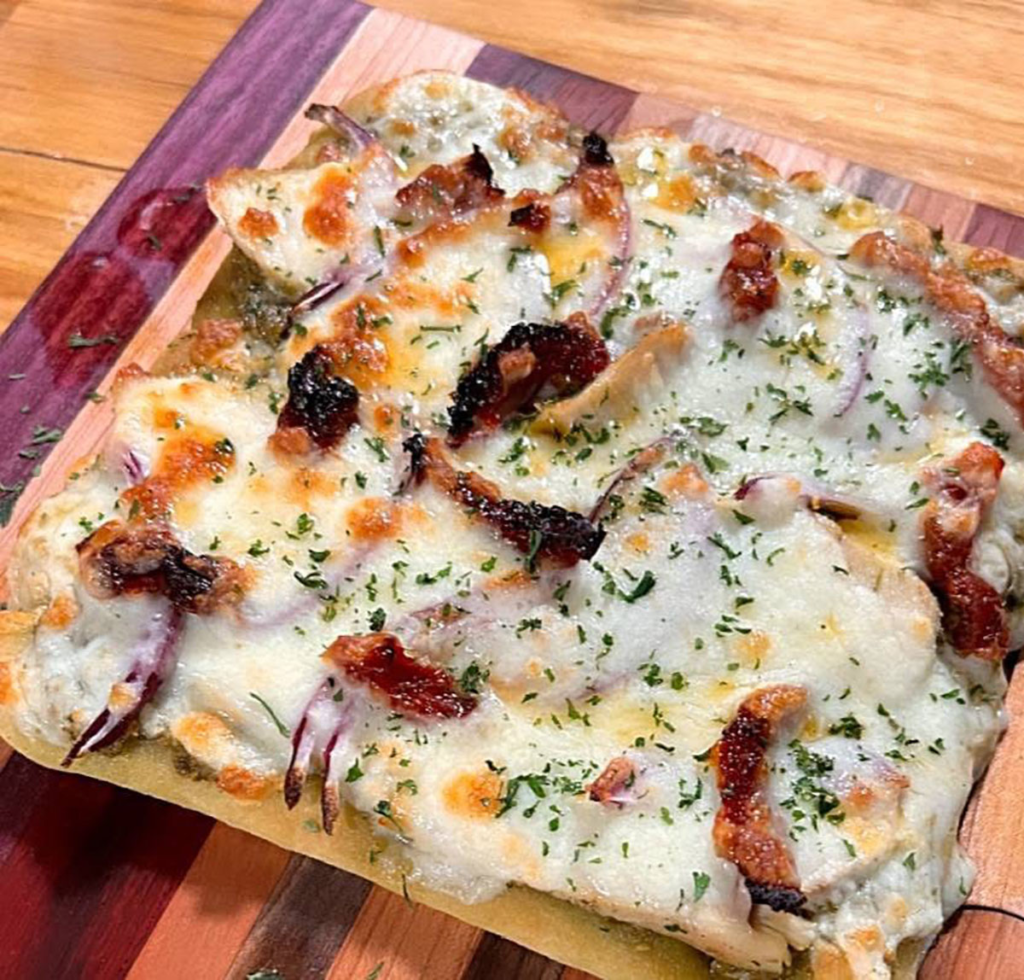 Cork Thyme Chicken Pesto Flatbread